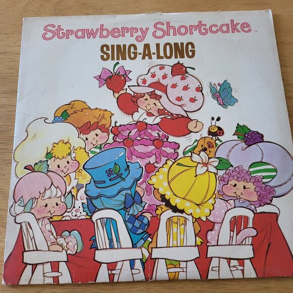 STRAWBERRY SHORTCAKE Sing a Long Vinyl Double LP 1981 RCA Records SVL2-0509 LPC - Picture 1 of 3